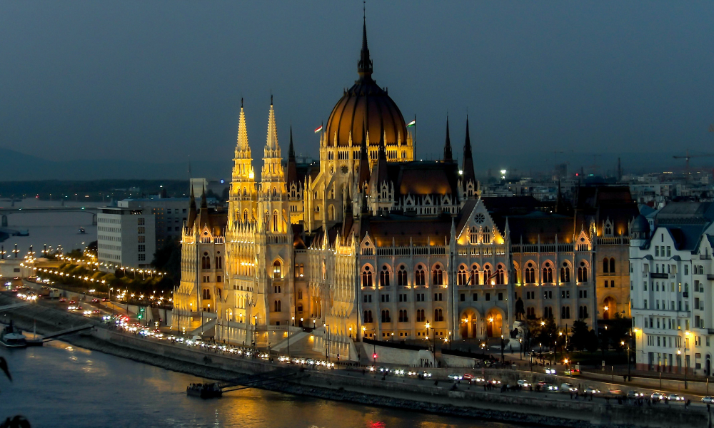 Presa maghiară critică economia României