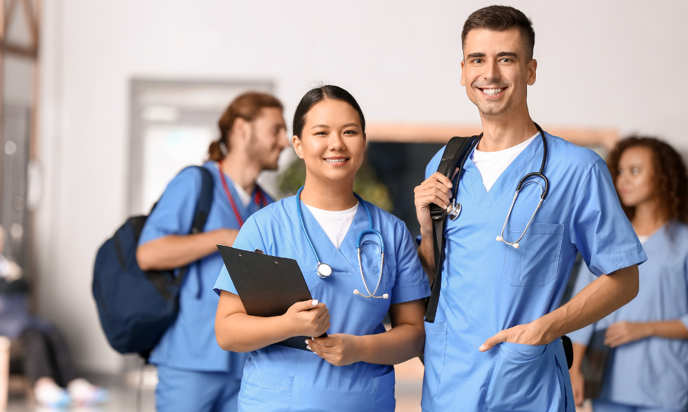 Rezidențiat 2025: Peste 10.000 de candidați susțin astăzi examenul