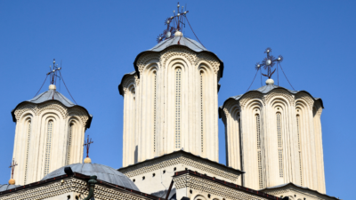 Patriarhia Română va canoniza 16 femei cu viață sfântă