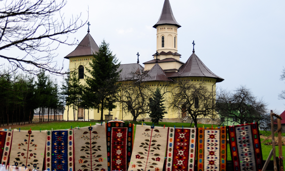 Sfântul Ioanichie cel Nou de la Muscel și Sfântul Ermolae