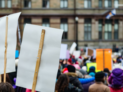 Protestele profesorilor continuă la Ministerul Educației