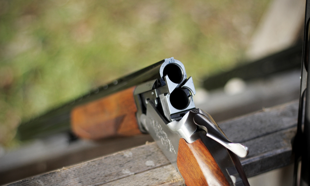 Percheziții în dosare de contrabandă