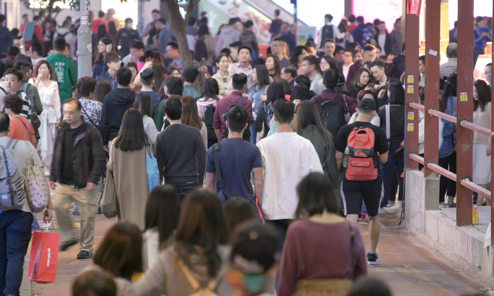 Tot mai mulți români descoperă