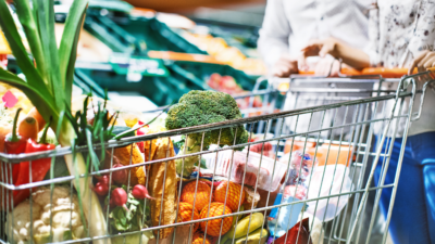 Plafonarea adaosului comercial la alimentele de bază