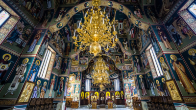 mărturisitori ai credinței în vremuri de persecuție și asuprire.