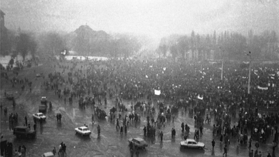 MAE vrea să declasifice documente-cheie din anii ’90