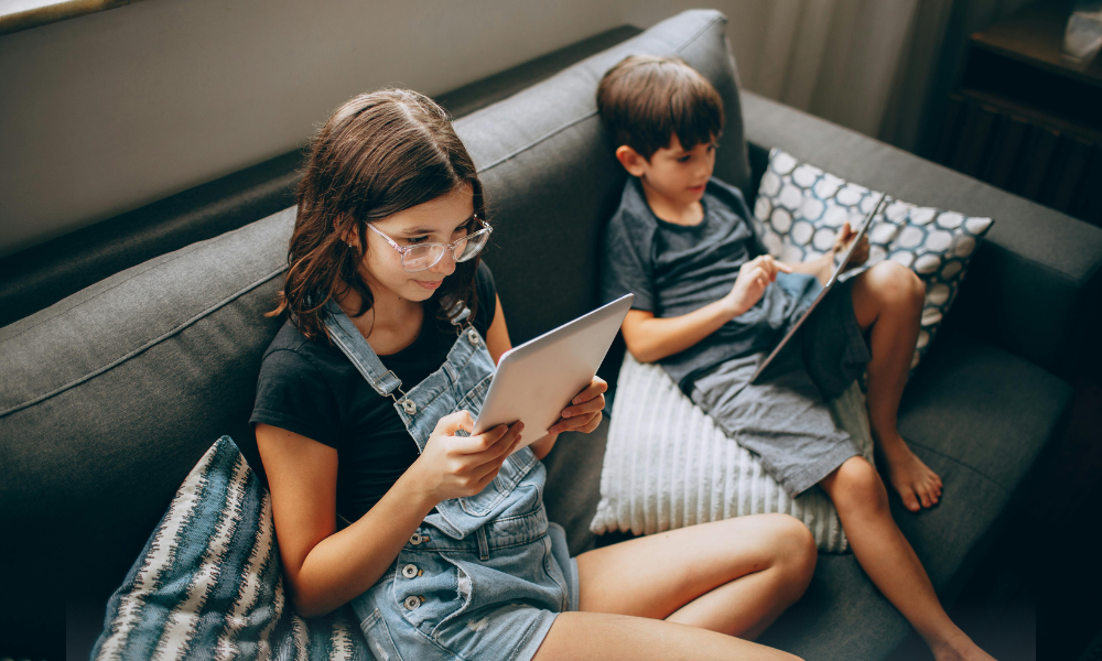 Chile interzice telefoanele mobile în școli