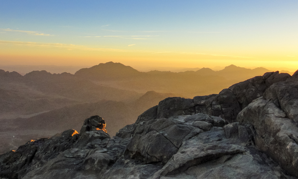 MAE avertizează românii să evite deplasările în nordul peninsulei Sinai