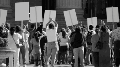 Funcționarii publici, protest pe durată nedeterminată