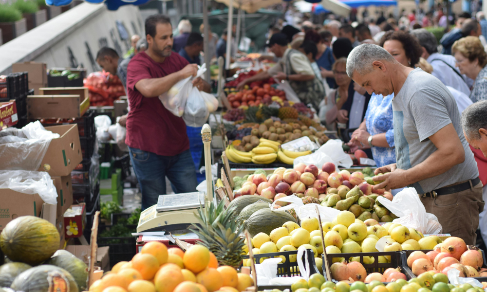 Piață agroalimentară din Sălaj, cu oameni îngrijorați privind prețurile crescute