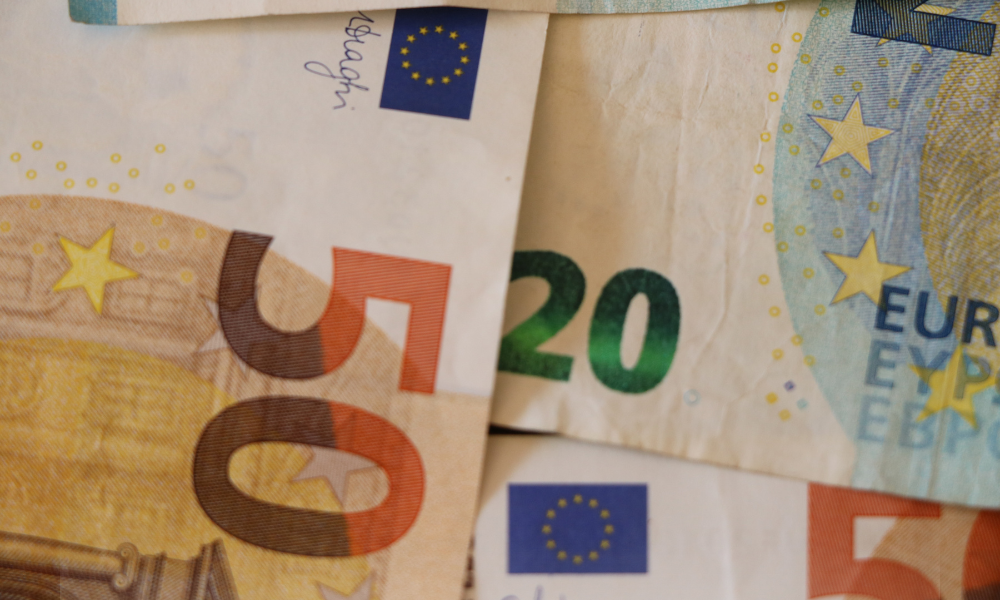 Tentativă de mită în Sălaj: doi bărbați cercetați după ce au oferit 500 de euro