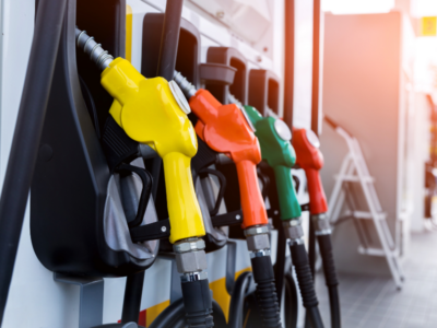 Carburanții se ieftinesc în România